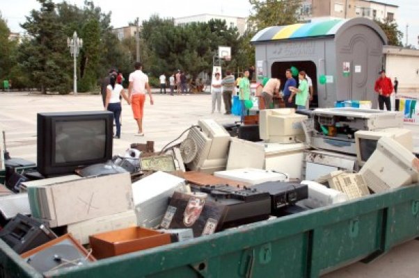 Constănţenii se debarasează de deşeurile electronice